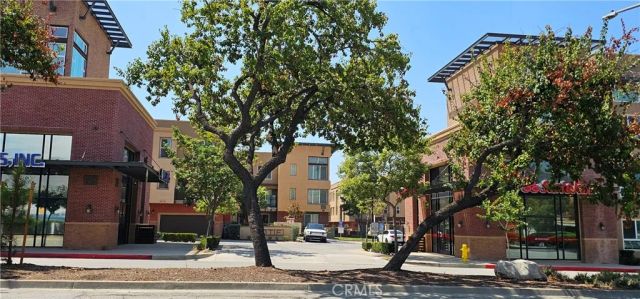 422 W Route 66 98, Glendora, CA 91740