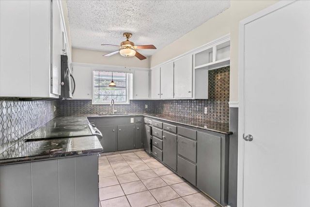 4001 Darrell Lane, Tyler, TX 75701