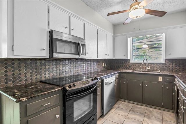 4001 Darrell Lane, Tyler, TX 75701