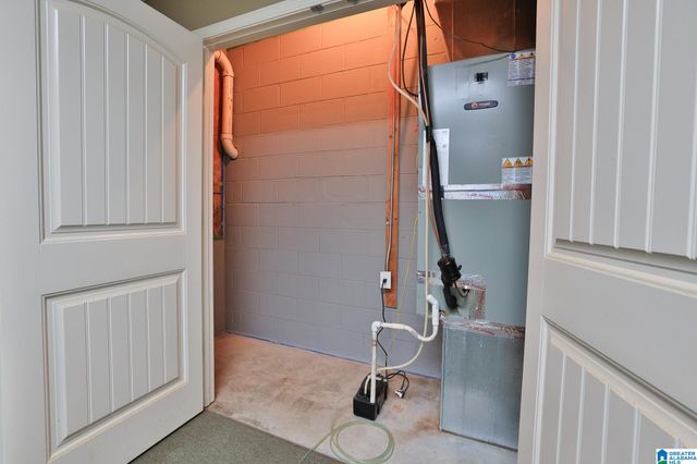 445 BIG OAK CIRCLE, Pell City, AL 35128