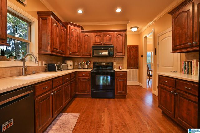 445 BIG OAK CIRCLE, Pell City, AL 35128