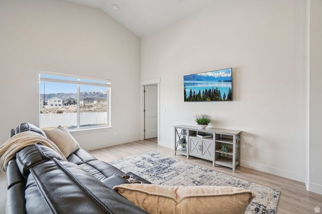 3747 N DEEPWATER DR, Eagle Mountain, UT 84005