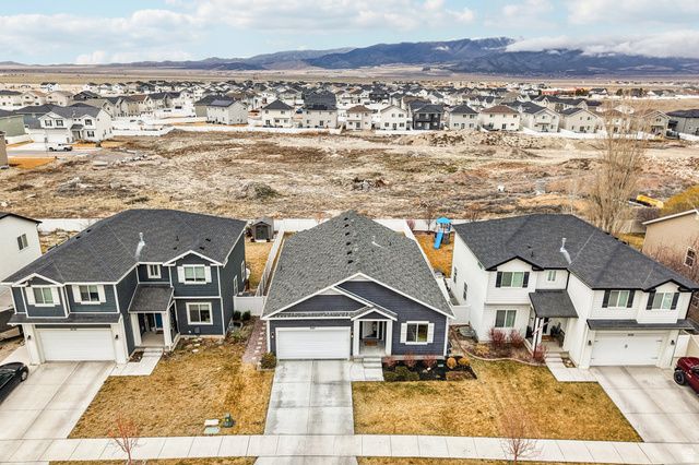 3747 N DEEPWATER DR, Eagle Mountain, UT 84005