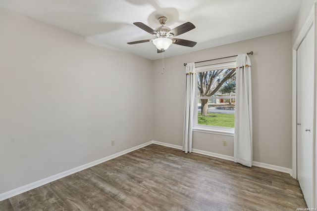 138 Oak Grove Dr, Boerne, TX 78006