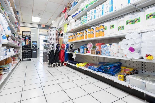 1428-1430 W 49th Street, Hialeah, FL 33012