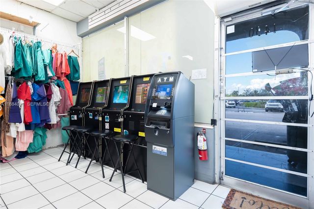 1428-1430 W 49th Street, Hialeah, FL 33012