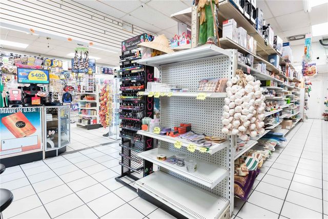 1428-1430 W 49th Street, Hialeah, FL 33012
