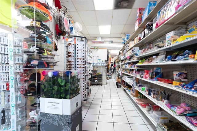 1428-1430 W 49th Street, Hialeah, FL 33012