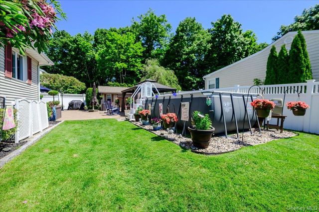 185 Jefferson Avenue, Thornwood, NY 10594