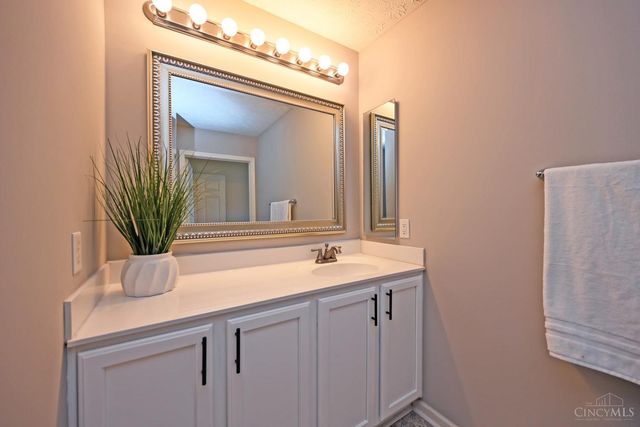 3268 Snowcreek Falls Lane, Deerfield Twp., OH 45039