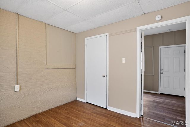 8102 Frost Avenue, St Louis, MO 63134