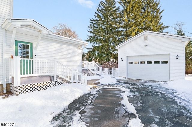 56 N Hillside Ave, Roxbury Twp., NJ 07847