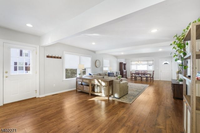 56 N Hillside Ave, Roxbury Twp., NJ 07847