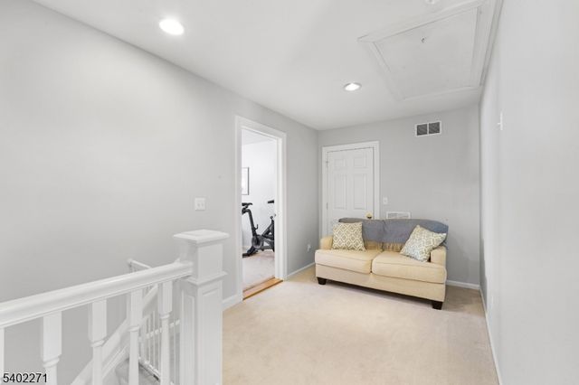 56 N Hillside Ave, Roxbury Twp., NJ 07847