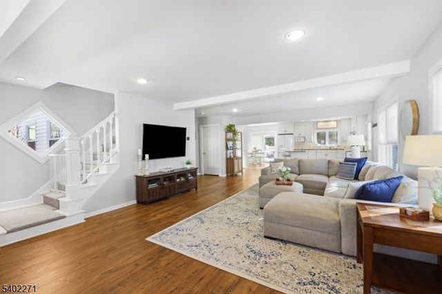 56 N Hillside Ave, Roxbury Twp., NJ 07847