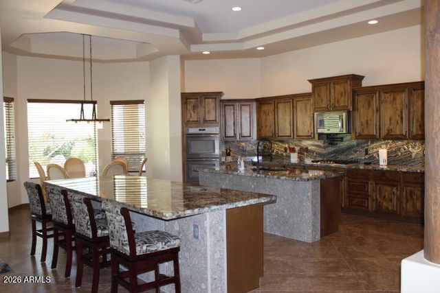 1614 W MADDOCK Road, Phoenix, AZ 85086