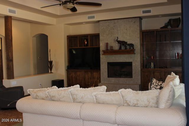 1614 W MADDOCK Road, Phoenix, AZ 85086