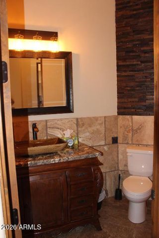 1614 W MADDOCK Road, Phoenix, AZ 85086