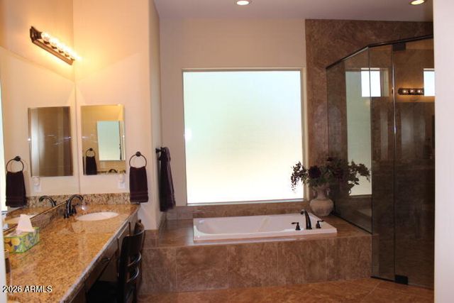 1614 W MADDOCK Road, Phoenix, AZ 85086