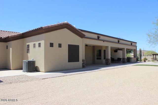 1614 W MADDOCK Road, Phoenix, AZ 85086