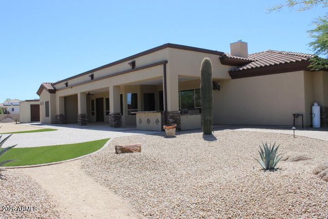 1614 W MADDOCK Road, Phoenix, AZ 85086