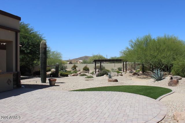 1614 W MADDOCK Road, Phoenix, AZ 85086