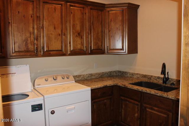 1614 W MADDOCK Road, Phoenix, AZ 85086