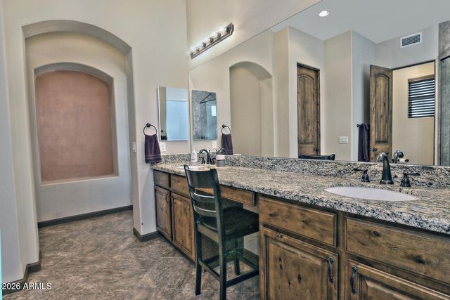 1614 W MADDOCK Road, Phoenix, AZ 85086