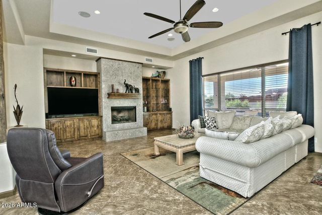 1614 W MADDOCK Road, Phoenix, AZ 85086