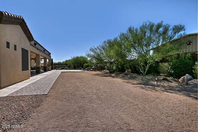 1614 W MADDOCK Road, Phoenix, AZ 85086