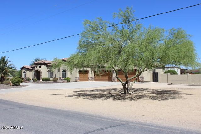 1614 W MADDOCK Road, Phoenix, AZ 85086