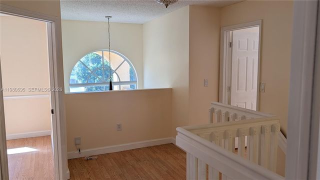 202 W Forest Oak Cir 202, Davie, FL 33325