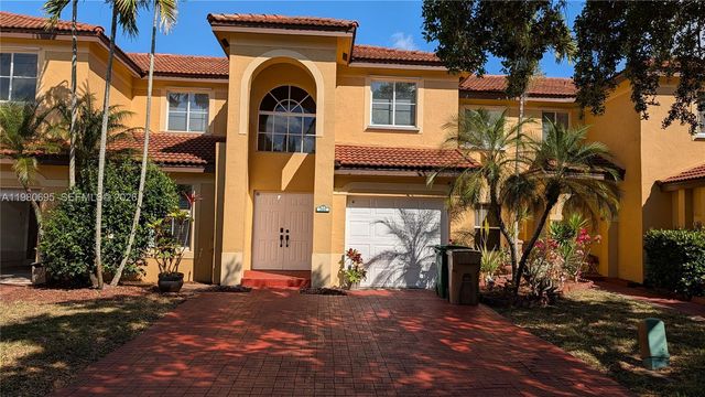 202 W Forest Oak Cir 202, Davie, FL 33325