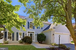 32 POTTERFIELD DR, Lovettsville, VA 20180