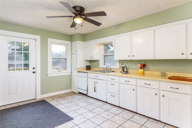 1203 Burnett Avenue, Ames, IA 50010