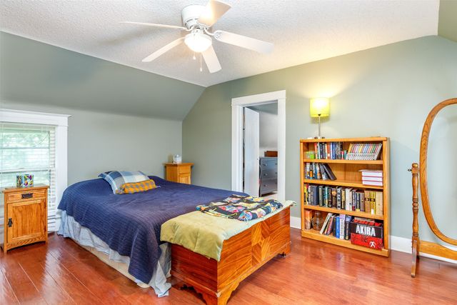 1203 Burnett Avenue, Ames, IA 50010