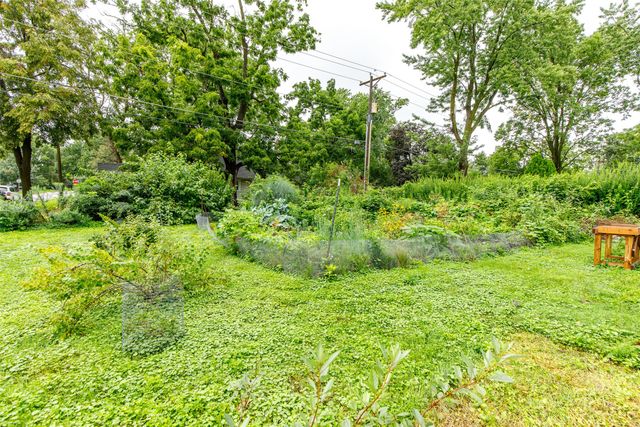 1203 Burnett Avenue, Ames, IA 50010