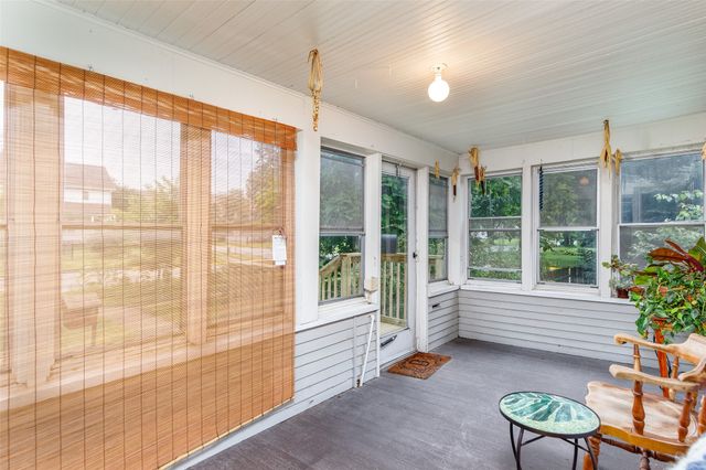 1203 Burnett Avenue, Ames, IA 50010
