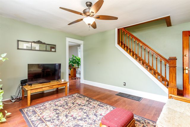 1203 Burnett Avenue, Ames, IA 50010