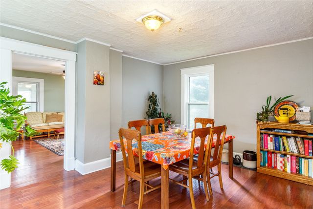 1203 Burnett Avenue, Ames, IA 50010