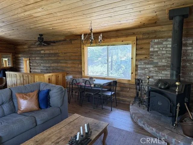 33285 Angeles, Green Valley Lake, CA 92341