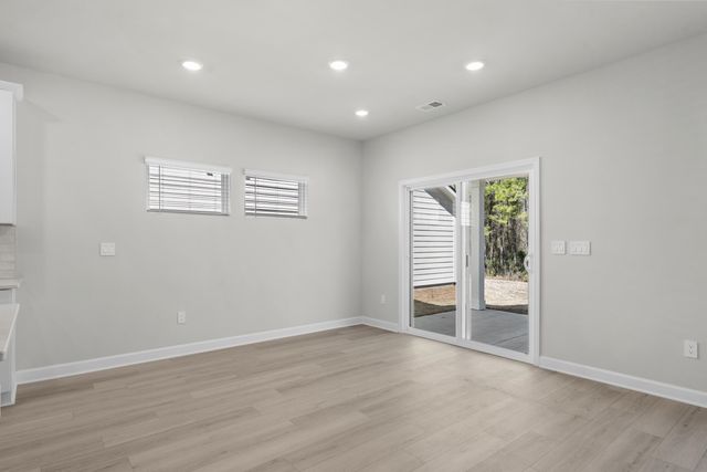 8222 Essence Dr., Longs, SC 29568