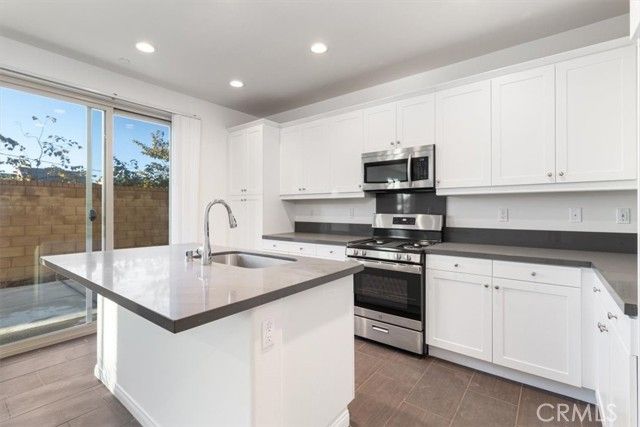 3126 E Painted Crescent St, Ontario, CA 91762