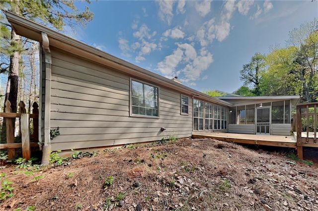 615 Paris Drive, Lawrenceville, GA 30043