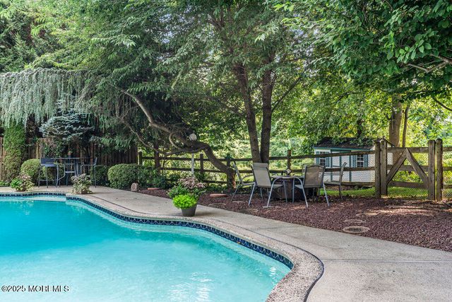 28 Doherty Drive, Middletown, NJ 07748