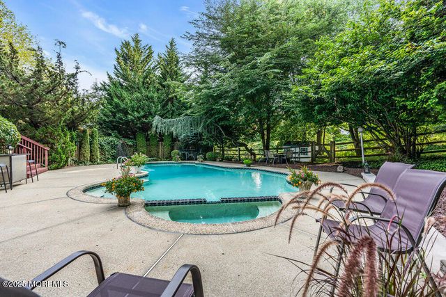 28 Doherty Drive, Middletown, NJ 07748