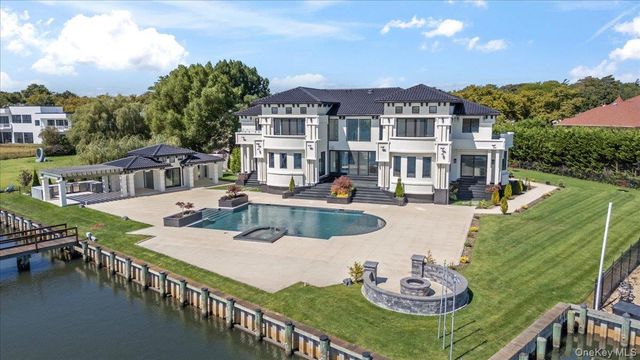 190 Curtis Road, Hewlett Neck, NY 11598