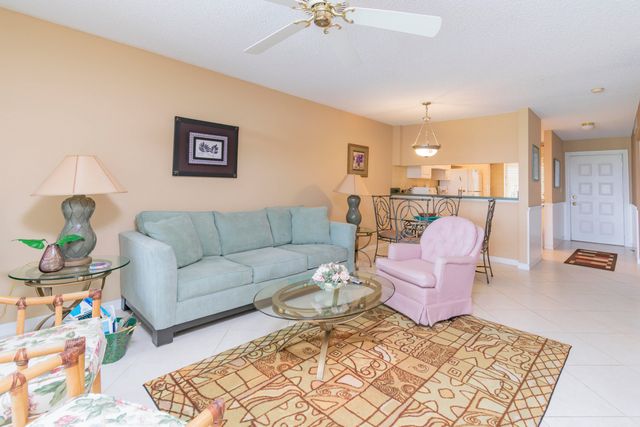 353 S Us Hwy 1 F407, Jupiter, FL 33477