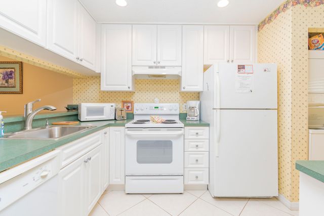 353 S Us Hwy 1 F407, Jupiter, FL 33477