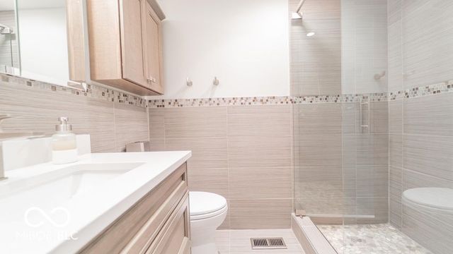 8127 Lake Shore Drive 1, Cedar Lake, IN 46303